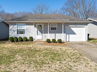 1023 S Colgate Ave, Springfield, MO 65802