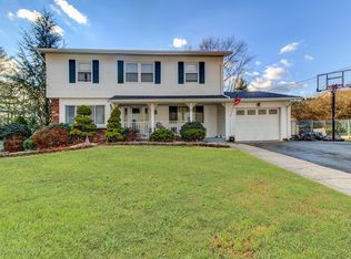 1 Kansas Dr, Jackson, NJ 08527