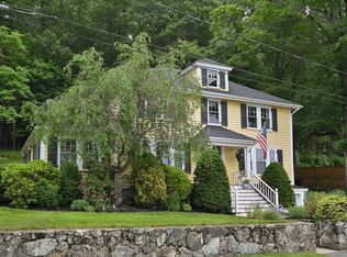 53 Lake St, Middleton, MA 01949