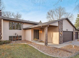4796 Beacon Hill Rd, Eagan, MN 55122