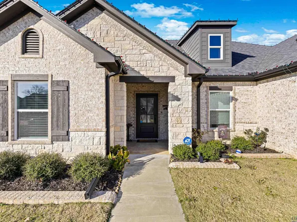 205 Lafoy Ln, Hallsville, TX 75650