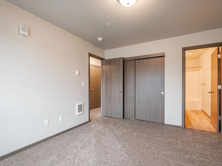 Jefferson Terrace Apartments — Photo 22