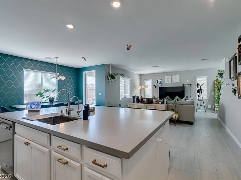 8160 Skye Desert Dr — Photo 27