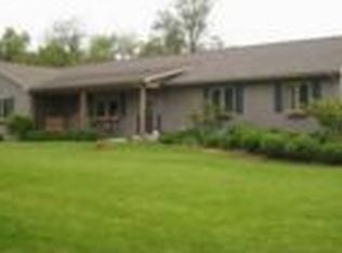 3909 Jacobson Dr, Wonder Lake, IL 60097
