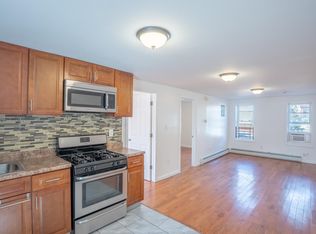 427 4th St, Union City, NJ 07087