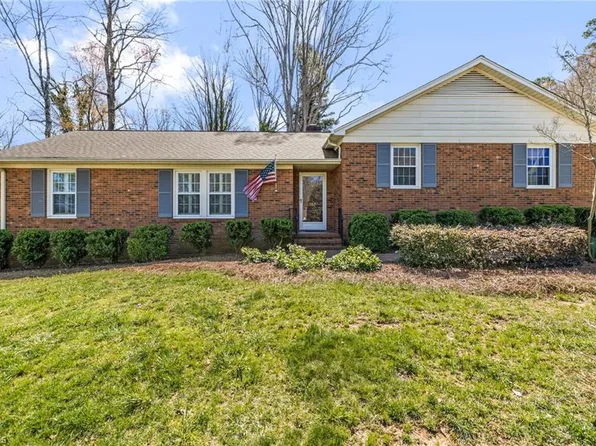 707 Leawood Dr, Greensboro, NC 27410