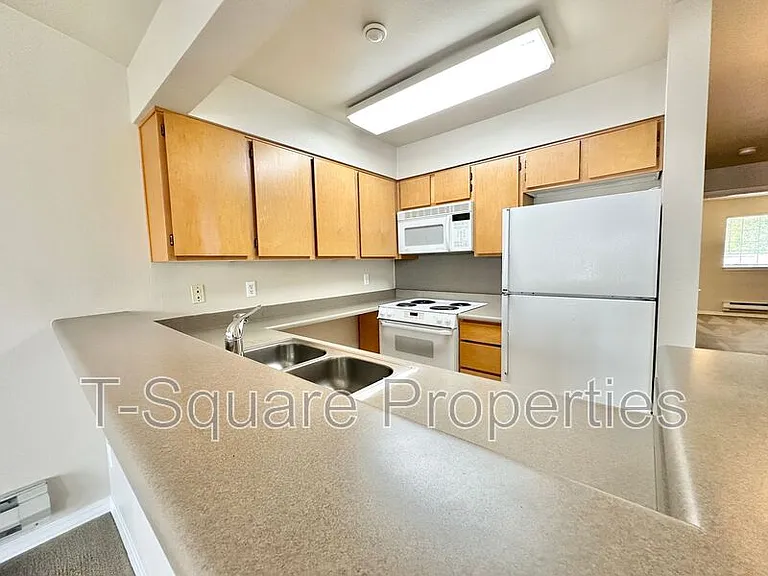 9525 NE 180th St #306 — Photo 12