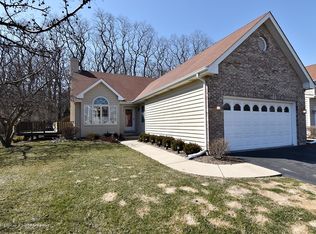950 Gosselin Cir #950, Batavia, IL 60510