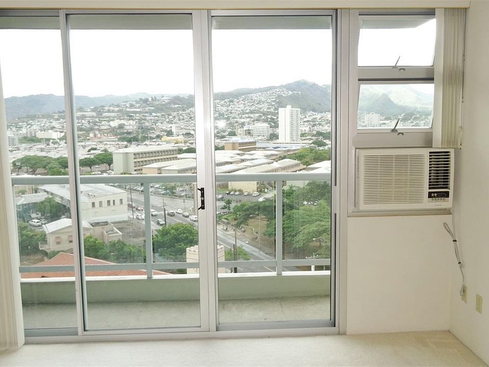 2nd image of 215 N King St APT 1406
