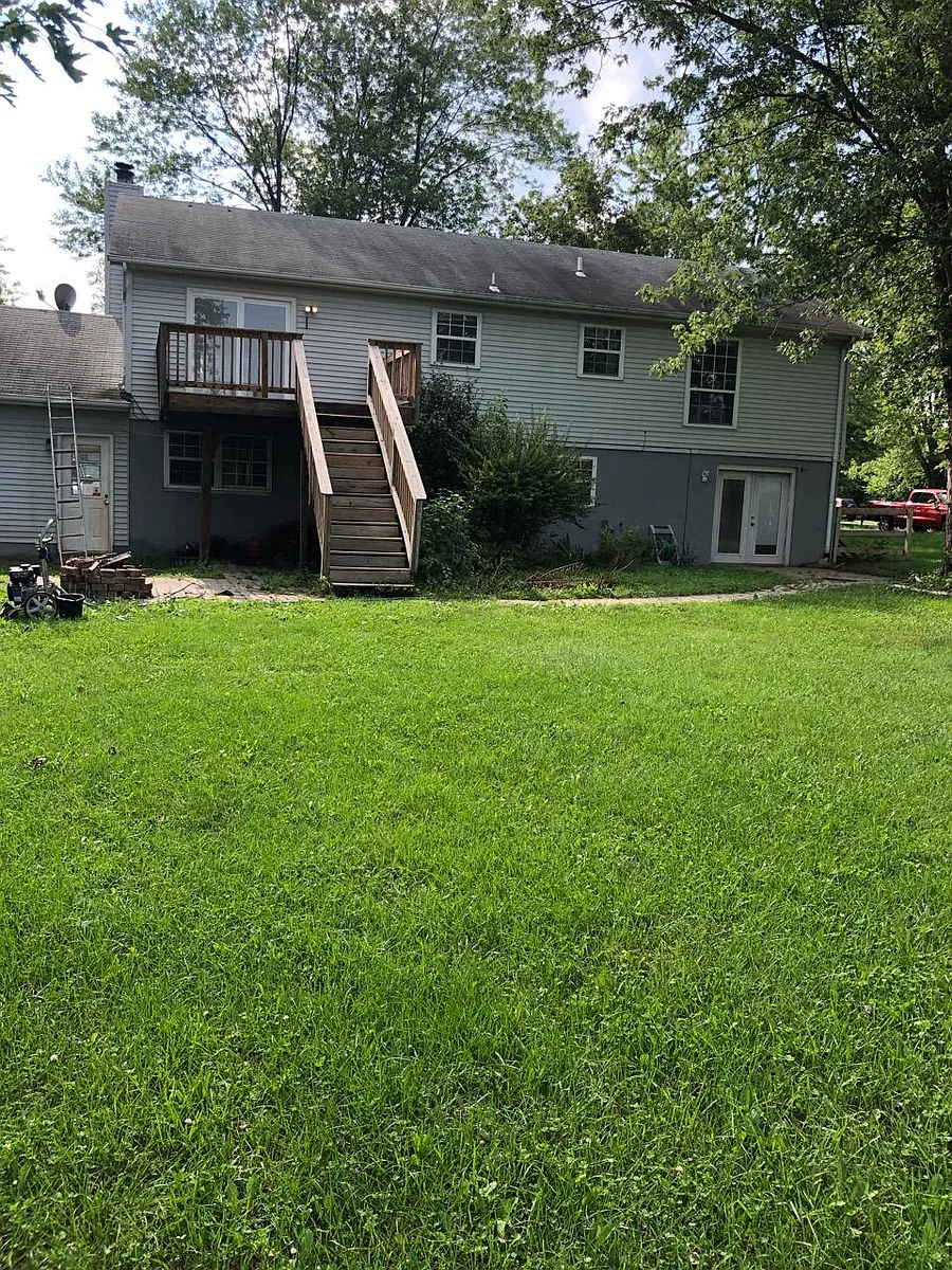 Building Photo - 11259 Edgewood Dr