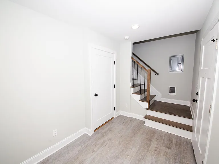 74-76 Essex St #2 — Photo 11
