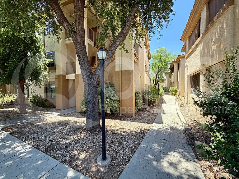 2550 E River Rd #5302 — Photo 4