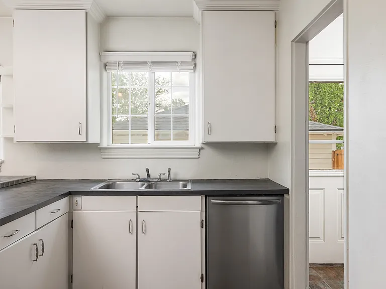 4900 Decatur St — Photo 14