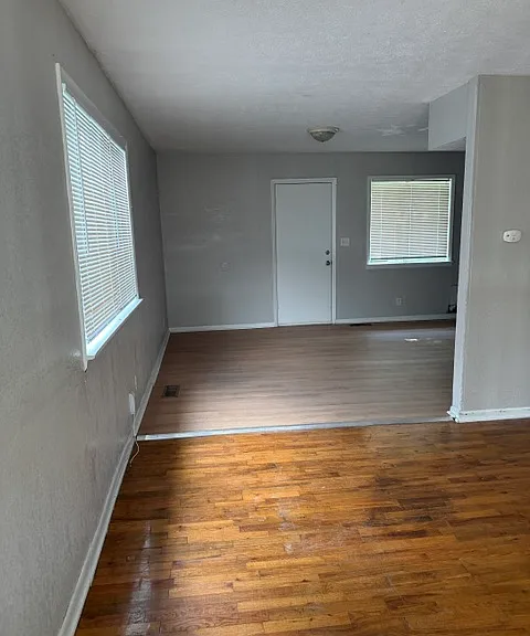 521 N Park Ave — Photo 5