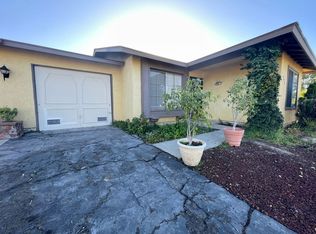 1432 Panorama Ridge Rd, Oceanside, CA 92056