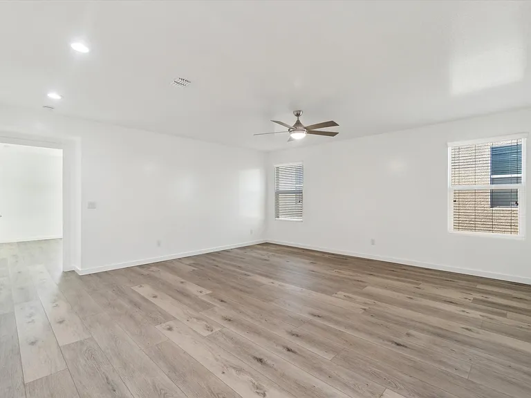 37292 N Yellowstone Dr — Photo 26