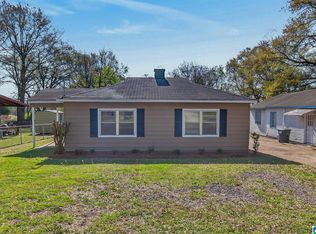 1605 27th Ave N, Hueytown, AL