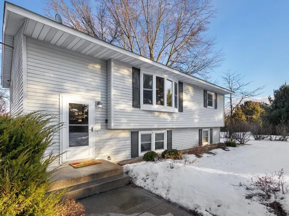 24553 Elmcrest Ave, Forest Lake, MN 55025