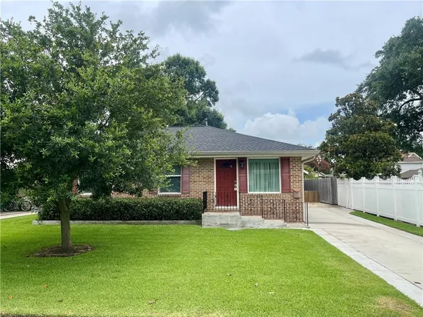 10613 Chadwick Dr, New Orleans, LA 70123