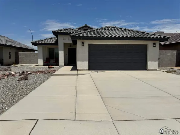 8668 E 40th Pl, Yuma, AZ 85365