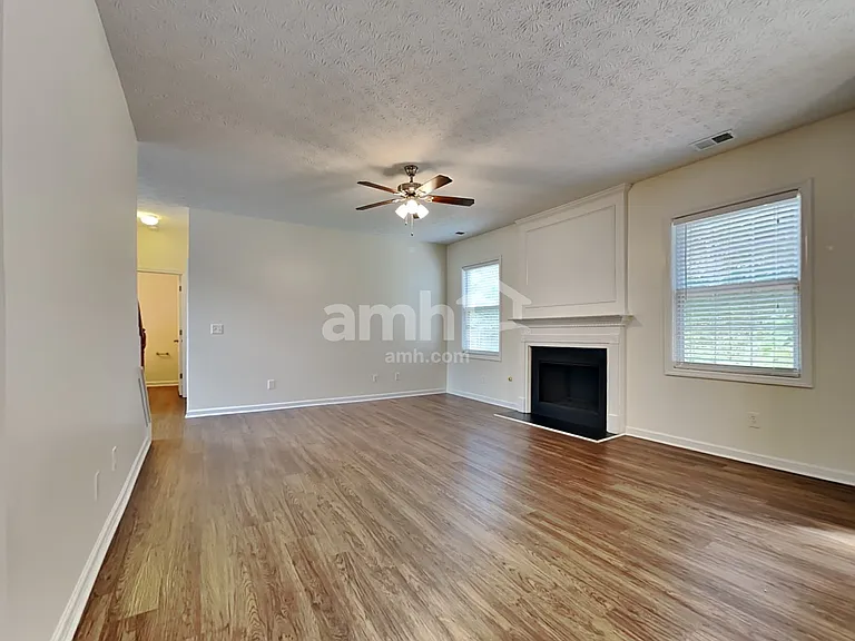 338 Park Creek Rdg — Photo 7