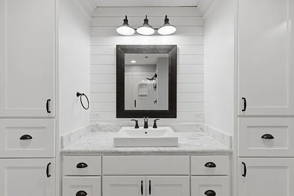 2100 Windsor Dr #11 — Photo 16