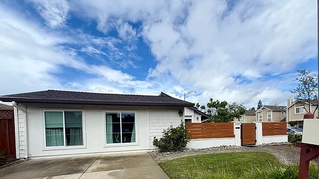 Building Photo - 5325 Mayten Grove Ct