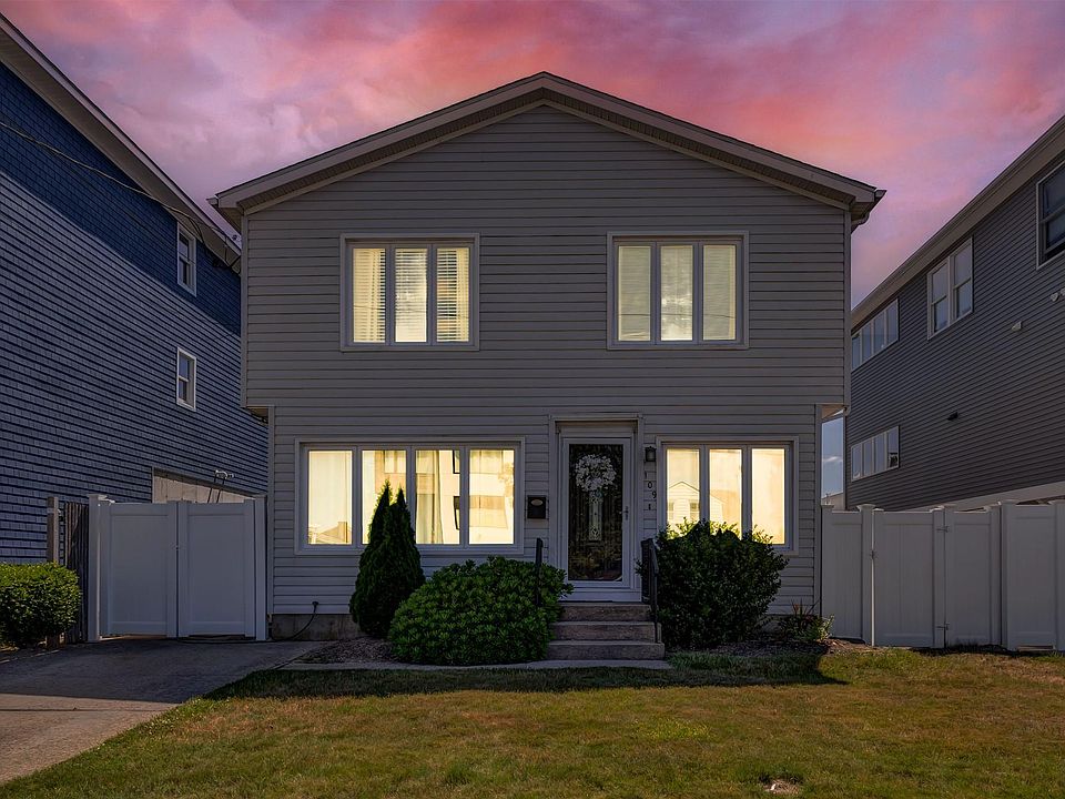 1st image of 109 S Bay Drive