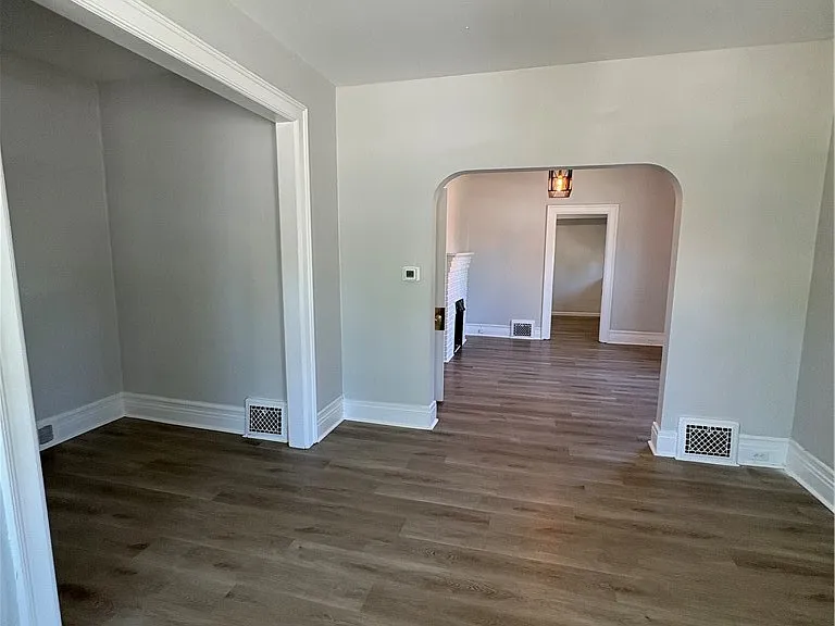 155 Lafayette Ave — Photo 8