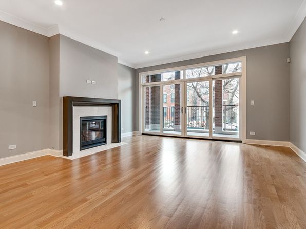 2334 N Southport Ave #3