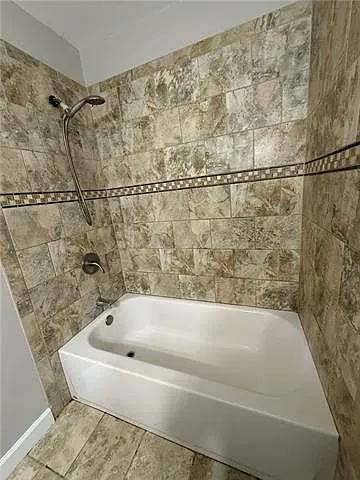 113 Elaine Dr — Photo 15
