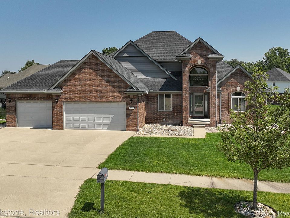1st image of 36166 Julia Dr