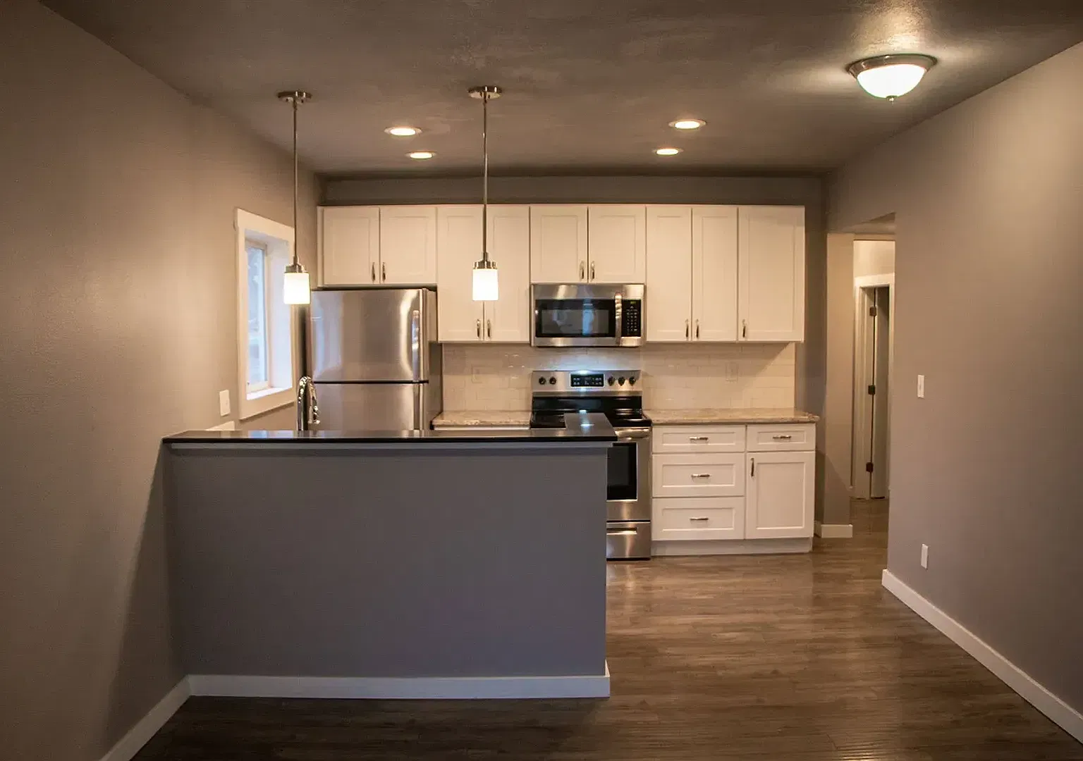 Updated 4 Bedroom Home - Centrally Located! — Photo 2