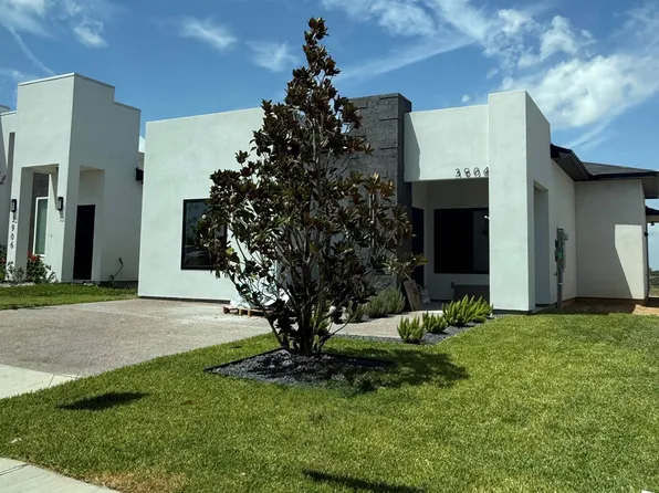 3904 Texas Dr, Laredo, TX 78046