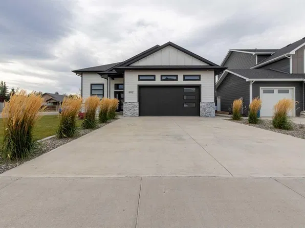 602 E 5th Ave, Lethbridge County, AB T0L 1S0
