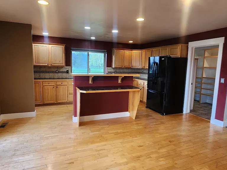 8105 Alamosa Ln — Photo 6