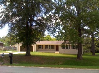 6438 Whitepine Dr, Macon, GA 31216