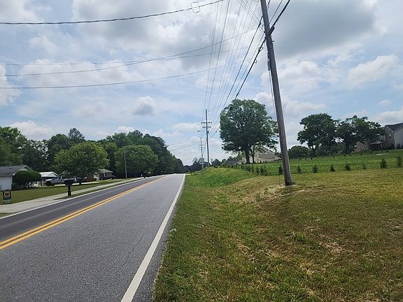 4th image of 685 S Jeff Davis Dr