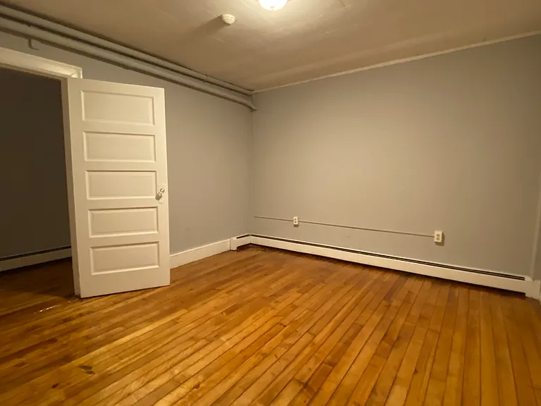 82 Elm St #3 — Photo 1