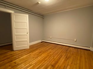 82 Elm St APT 3, Worcester, MA 01609