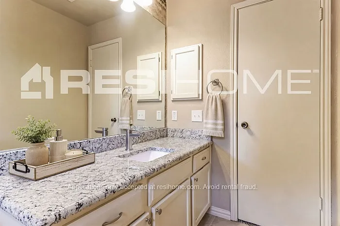 1541 NW 125th St — Photo 11