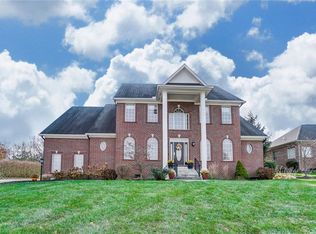45 Royal Highlands Dr, Springboro, OH 45066