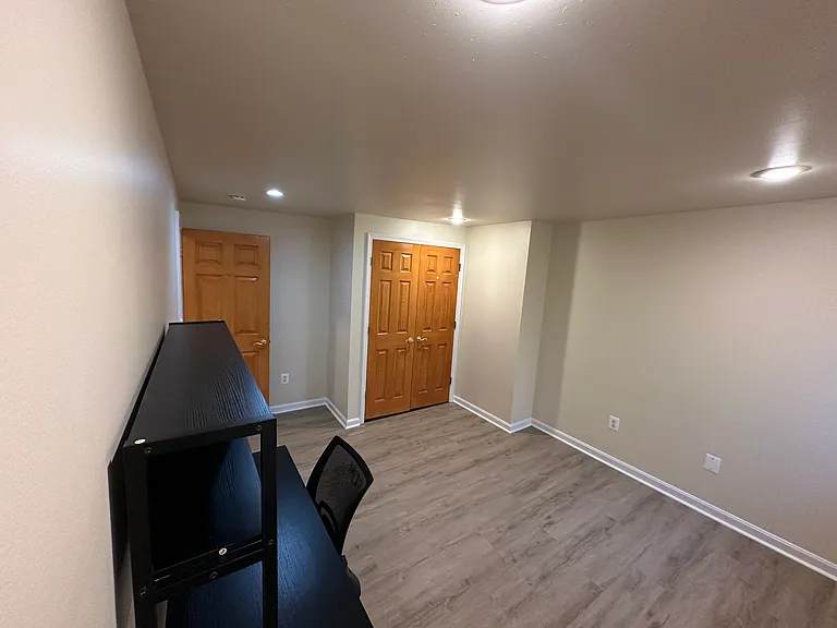2110 Fleet St #B — Photo 11