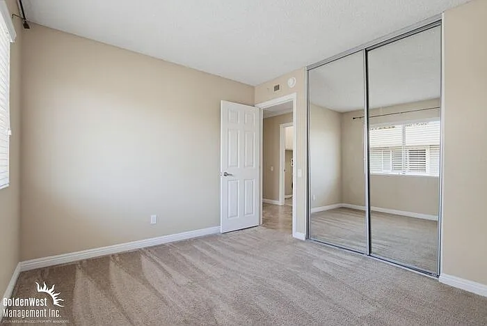 801 Pillar Point Way — Photo 12