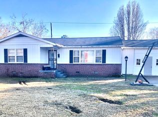 1207 W Jefferson Ave, Greenwood, MS 38930