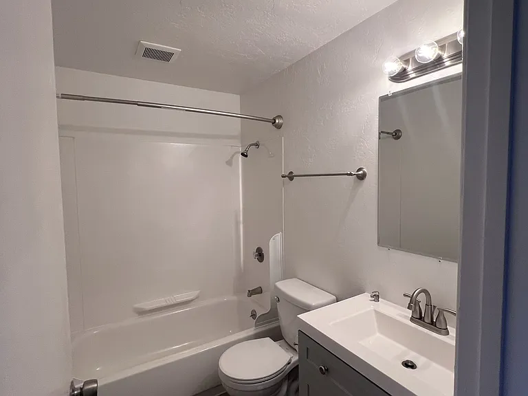 3472-3482 Hadley St NE — Photo 4