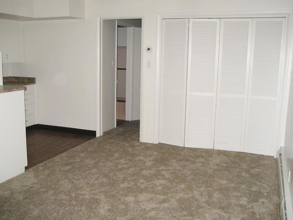2nd image of 133 Mount Rose St APT 4