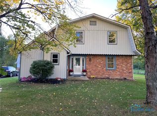 2822 S Crissey Rd, Monclova, OH 43542