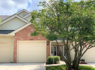 1471 Golfview Dr, Glendale Heights, IL 60139