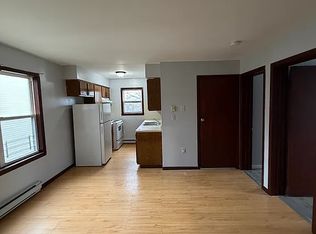 352 S 6th St #2AA, Newark, NJ 07103
